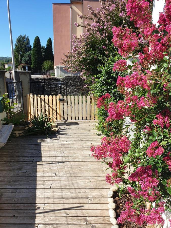 Appartement Duplexe De 1 A 4 Chambres Privees Dans Maison Le Teil Экстерьер фото